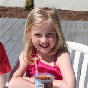 Meet your Posher, Eve